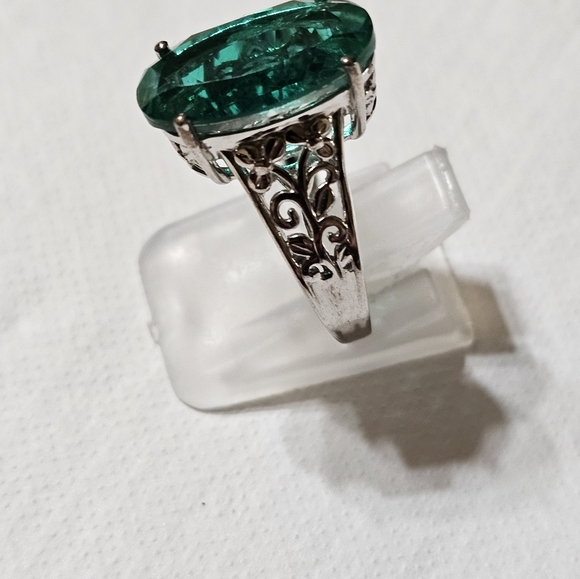 Genuine Emeraldine Quartz Triplet Ring Platinum over Sterling Silver Sz 6! NWT - Picture 7 of 8